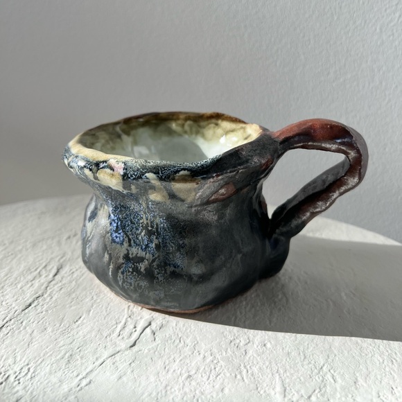 BRUTALIST HANDMADE‎ STUDIO POTTERY MUG MID—CENTURY MODERN ORGANIC STYLE BOHO - Picture 1 of 16